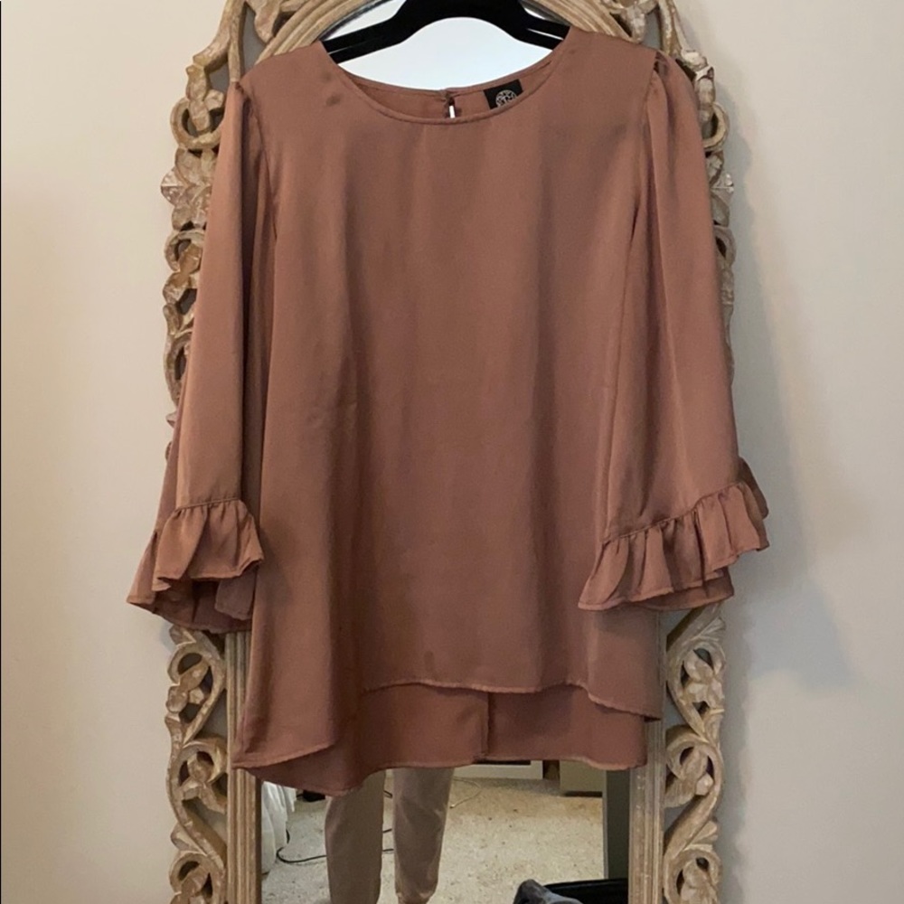Blush/Rose blouse with ruffle sleeves